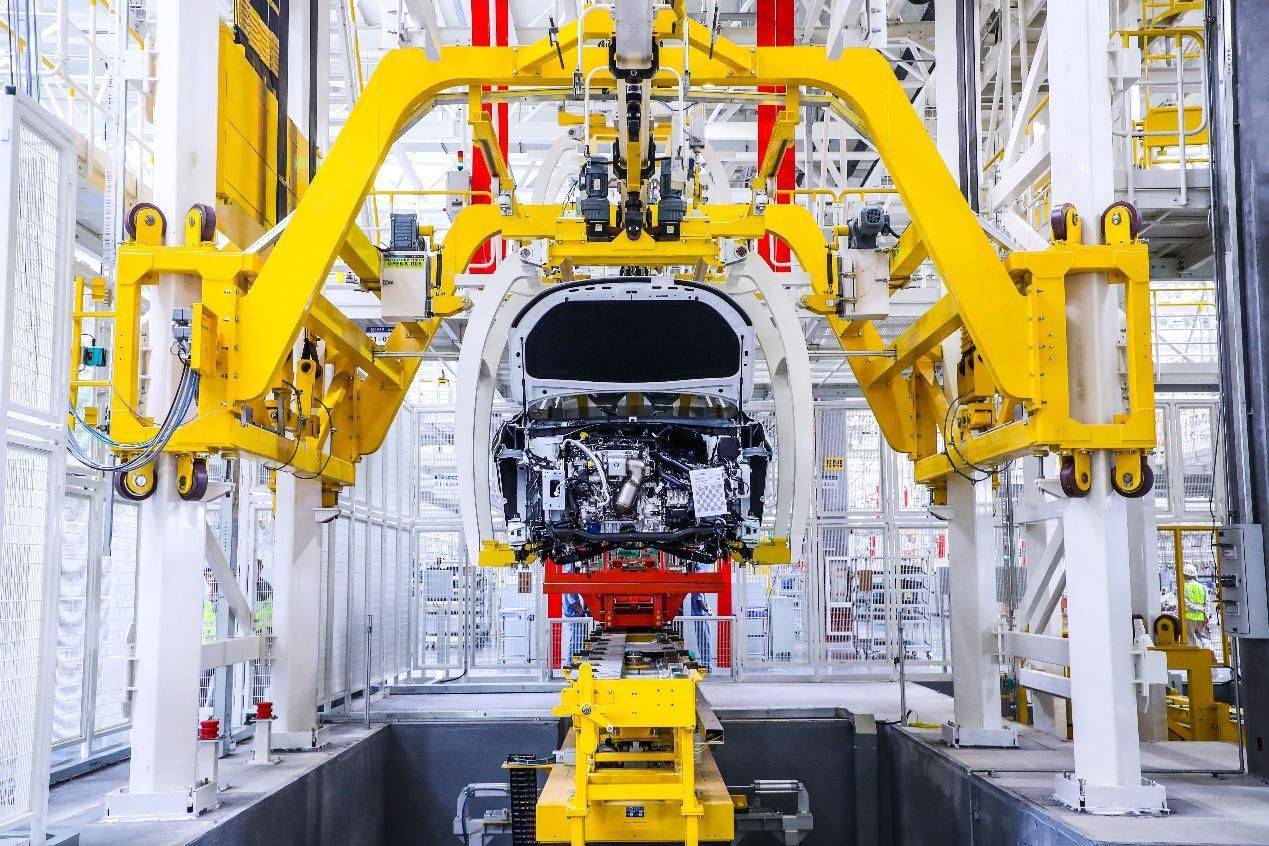 上汽乘用车宁德基地第50万台整车下线，云计算技术赋能汽车智能工厂新征程